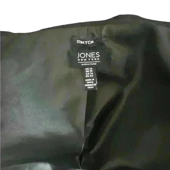 Jones New York Women’s Blazer – Bi-Stretch, Two-Button, Notched Collar, Timeless - Picture 3 of 5